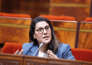Affaire El Mansouri : accusations de conflit d’intérêts, la ministre répond et porte plainte