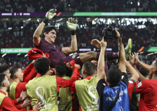 EPIQUE ! Le Maroc se qualifie en quarts de finale et écrit l'histoire (Maroc-Espagne 3-0)