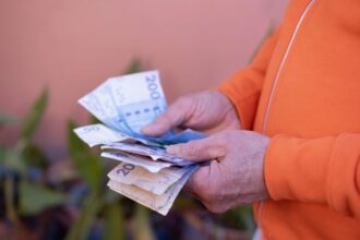 La pension de vieillesse mise en œuvre à partir du 1er mai pour 1.320 jours de cotisation