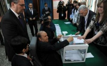 La réélection de Bouteflika maintient le statu quo en Algérie