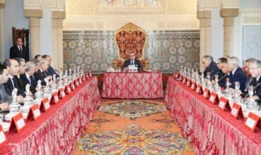En conseil des ministres, le Roi insiste sur la transparence des prochaines élections