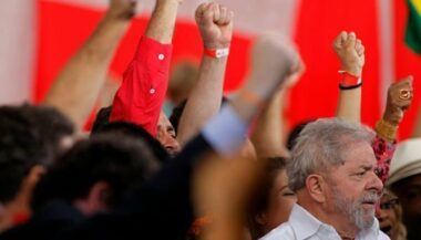 Brésil: la justice se prononce sur le retour de Lula