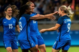 JO-2016: le foot féminin donne le coup d'envoi, décision pour les Russes