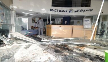 Un semi-remorque percute une agence bancaire à Casablanca