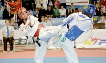 Rio 2016: le marocain Omar Hajjami bat le champion du monde de Taekwondo Farzan Ashourzadeh Fallah