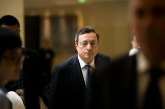 Zone euro: la BCE relève sa prévision de croissance pour 2016
