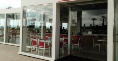 Terrasses de cafés et restaurants. Voici les nouvelles taxes communales à Casablanca