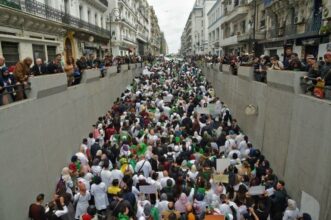 JOURS DECISIFS EN ALGERIE