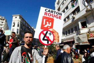 Algérie: difficile gestation de la transition