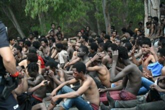 Maroc/Espagne: 155 migrants traversent la clôture à Sebta