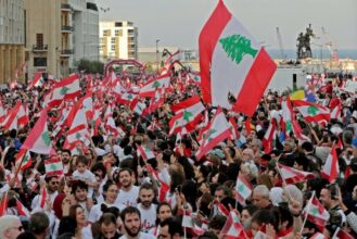 Des foules de Libanais fêtent, dans la ferveur, une nouvelle &ldquo;indépendance&rdquo;