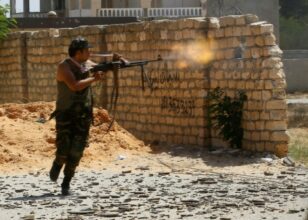 Libye: Haftar annonce un cessez-le-feu après les appels du Kremlin et d'Ankara