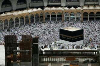 Coronavirus: l'Arabie saoudite suspend temporairement la Omra