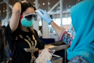 Coronavirus: l'OMS met en garde contre la pénurie d'équipements de protection