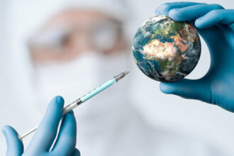 L'OMS rassure sur l'efficacité des vaccins anti-Covid contre tous les variants