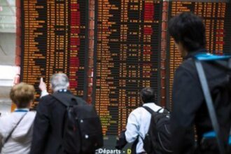 Grève générale en Tunisie: de nombreux vols annulés à Paris