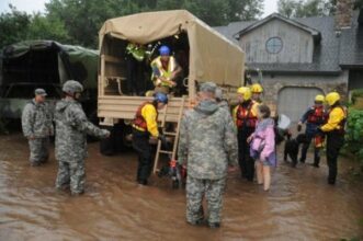 Colorado: 500 disparus, les pluies torrentielles continuent