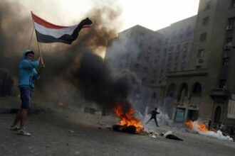 Egypte: Les Etats-Unis gèlent une partie de leur aide avant le procès de Morsi