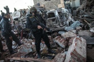 Egypte: 14 morts dans un attentat contre la police à Mansoura