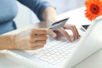 1 milliard de DH de transactions sur les sites marchands marocains d’ici fin 2013