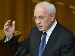 Ukraine: Le parti au pouvoir exige un remaniement du gouvernement