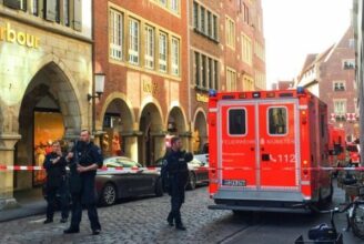 Münster: Une voiture fonce dans la foule, le conducteur se suicide