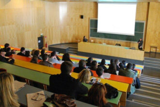 France: un service de demande en ligne des titres de séjour dédié aux étudiants