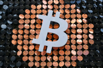 Le bitcoin chute, Elon Musk s'interroge, Janet Yellen s'inquiète