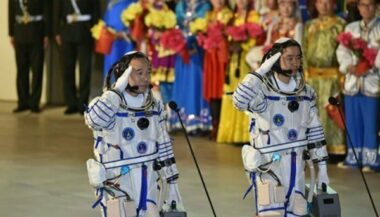 La Chine lance une nouvelle mission spatiale habitée