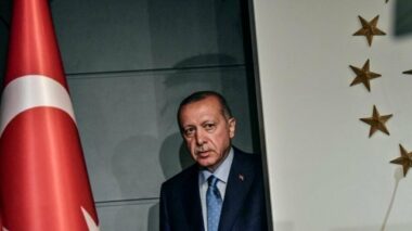 Fitch abaisse la note de la dette de la Turquie 