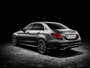 Automobile: Mercedes dévoile les nouveautés de la Classe C berline