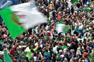 Algérie : la dissolution d’une ONG phare du Hirak confirmée