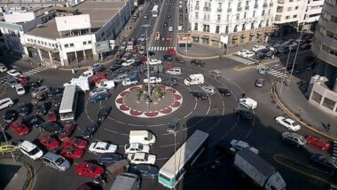 Vignette automobile: le gouvernement revient sur sa décision d'augmenter les tarifs en 2019