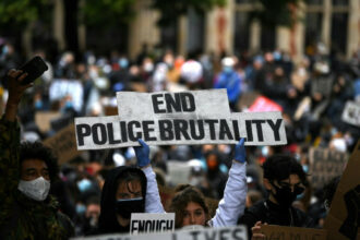 Mobilisation massive contre le racisme à travers la planète