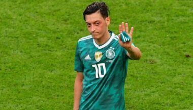 Foot. Özil quitte la sélection d'Allemagne en évoquant le &ldquo;racisme&rdquo;