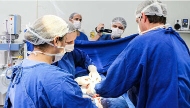 CHU Fès: succès d'une Sleeve pneumonectomie droite sous circulation extracorporelle
