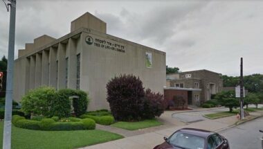 USA. Fusillade dans une synagogue à Pittsburgh: au moins huit morts, le tireur arrêté
