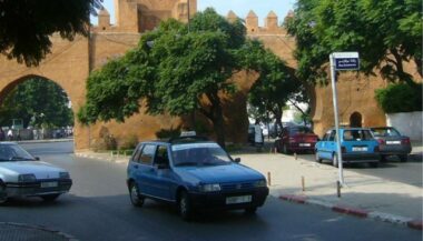 Rabat: des chauffeurs de petits taxis transportent des malades gratuitement tous les lundis