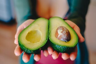 Comader soutient les avocatiers marocains contre le lobby agricole espagnol