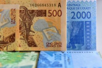La France acte officiellement la fin du franc CFA en Afrique de l'Ouest