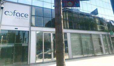 Covid-19 : les 3 chocs économiques que subit le Maroc, selon Coface