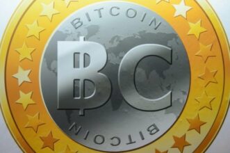 Le bitcoin sous 12.000 dollars, toutes les cryptomonnaies à la peine