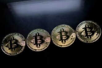 Parfois avec réticence, la finance américaine adopte le bitcoin