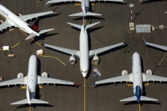 Le secteur aérien mondial durement frappé par la pandémie