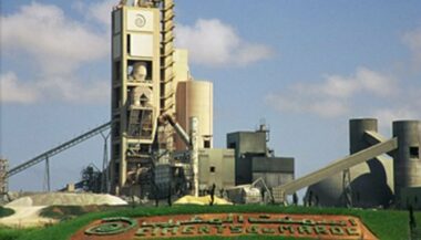 Ciments du Maroc: Alpha Mena anticipe une reprise du secteur et recommande d'accumuler le titre