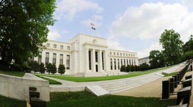 La Fed appelle à d'amples mesures budgétaires pour soutenir l'économie américaine