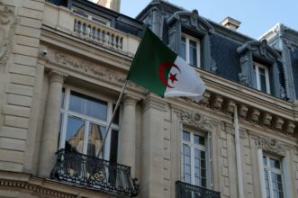 L'Algérie interdit son espace aérien aux avions militaires français