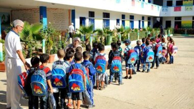 Enseignants et élèves peuvent accéder aux établissements scolaires sans pass vaccinal