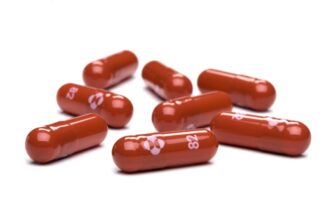 Posologie, indications, effets indésirables : ce qu’il faut savoir sur le Molnupiravir