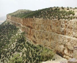 Dans les greniers de hauteur de la vallée d’Amtoudi